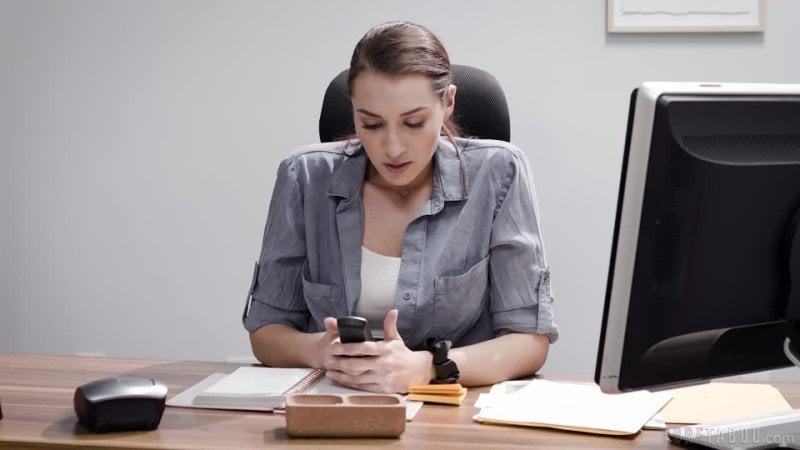 Bella Rolland strictement professionnelle [tout sexe, hardcore, pipe, artporn]